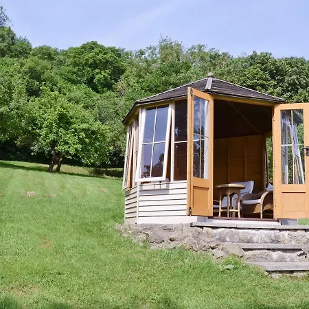 Chestnut Holiday home